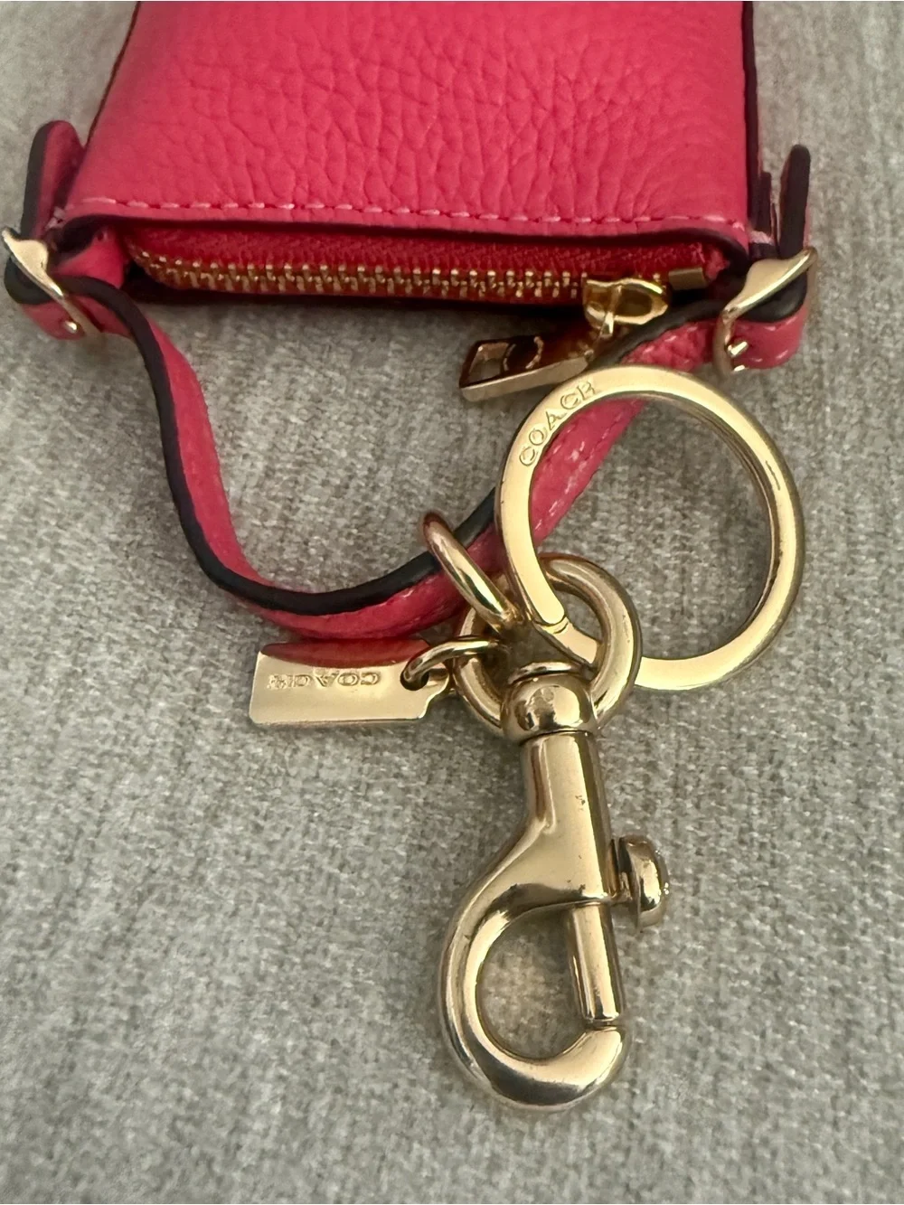 Coach Fuschia Mini Bag Charm Key - Picture 6 of 6